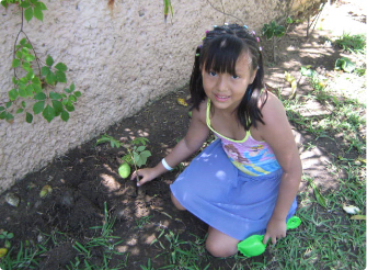 Talleres infantiles de reutilización de residuos sólidos.
